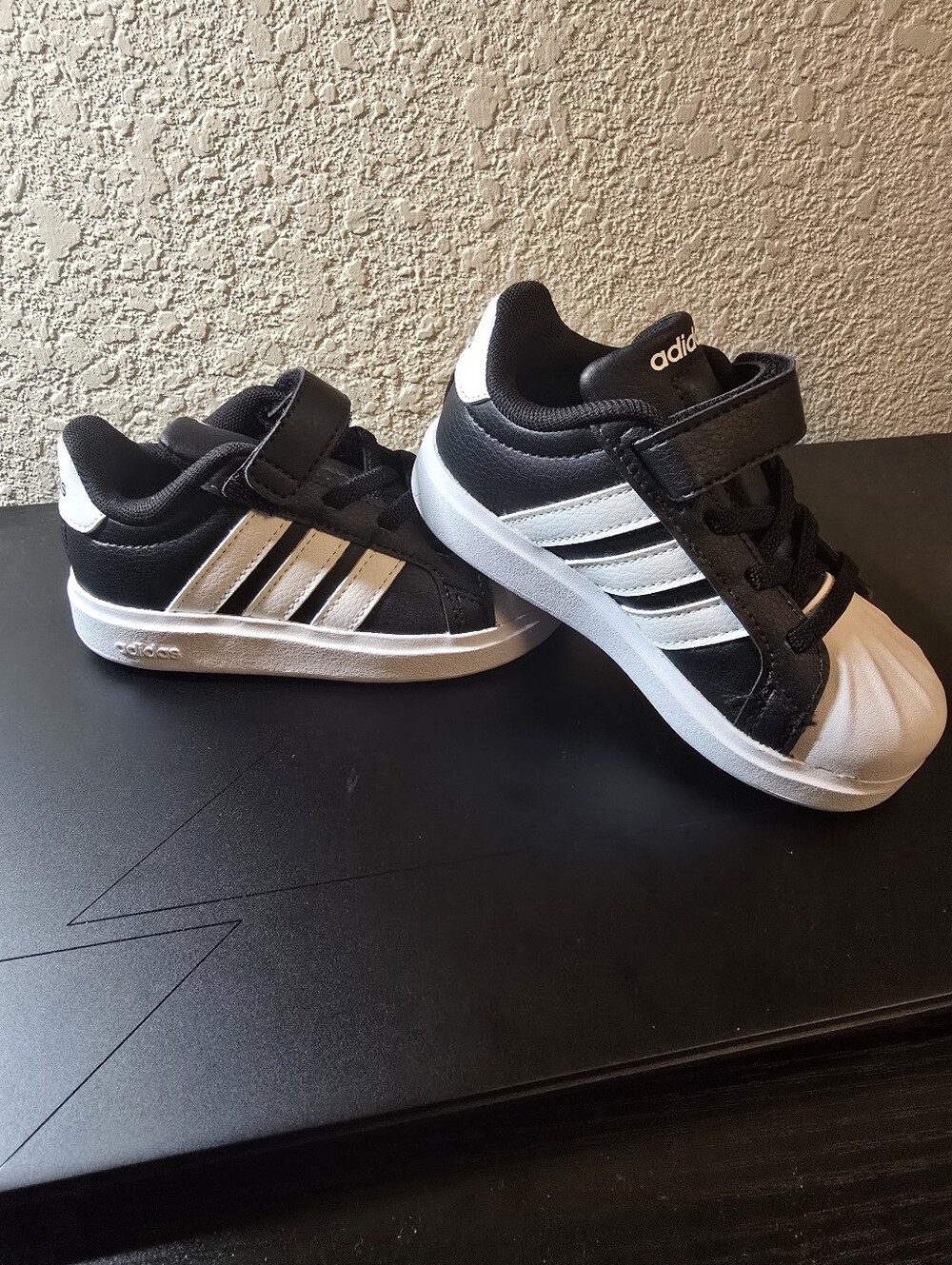Adidias Street Talk Little Kids Shoes